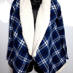 No Boundries NWOT  Woman's  Blue‎ Flannel & Fleece  Jacket Wrap S